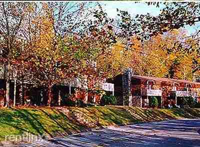 111 Old Hickory Blvd - Photo 2 of 7