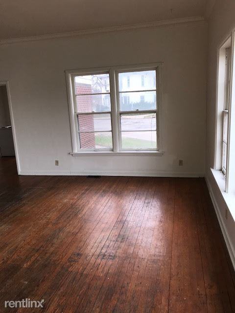 114 Strong Ave - Photo 2 of 7