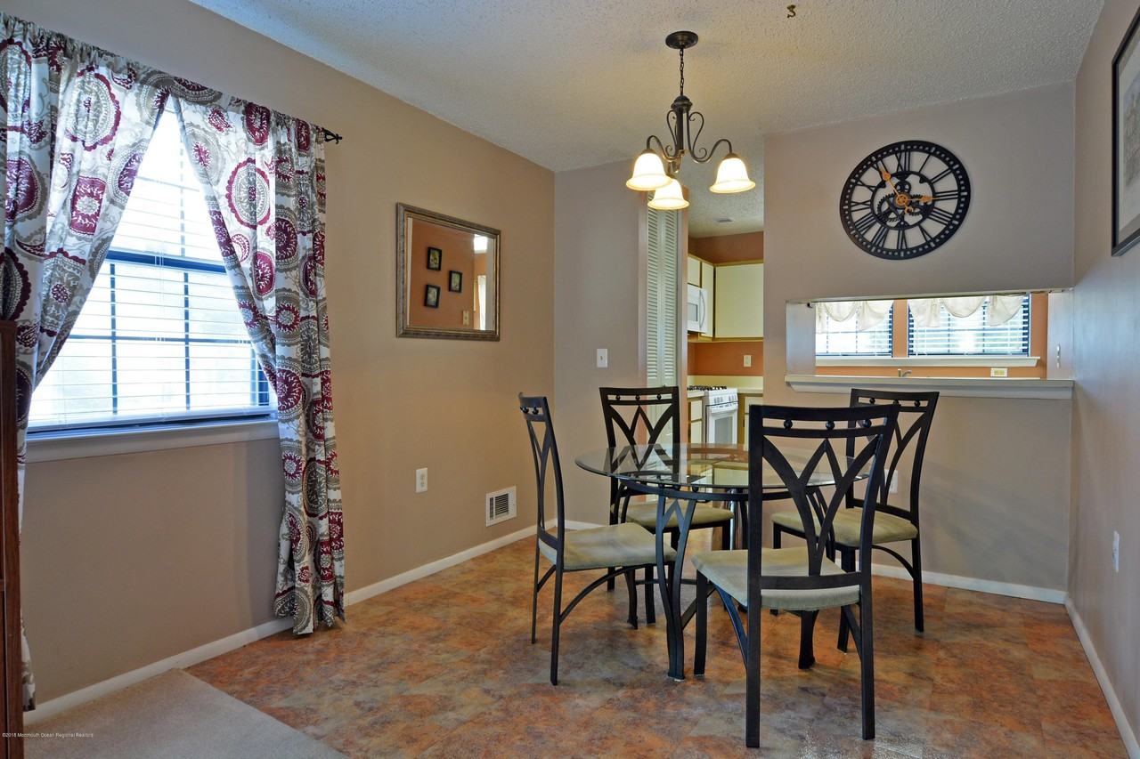 507 Begonia Ct - Photo 3 of 22