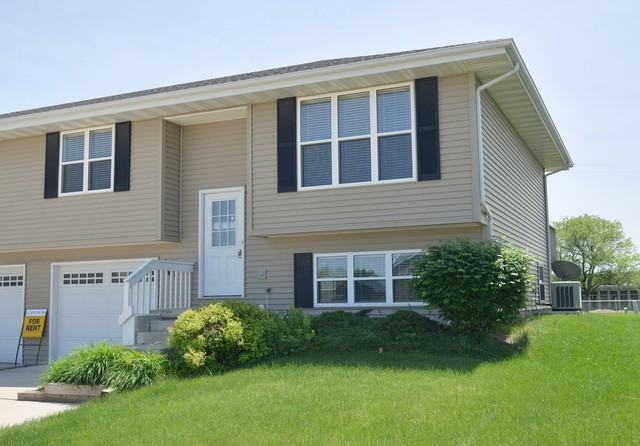 1111 Sunridge - Photo 2 of 23