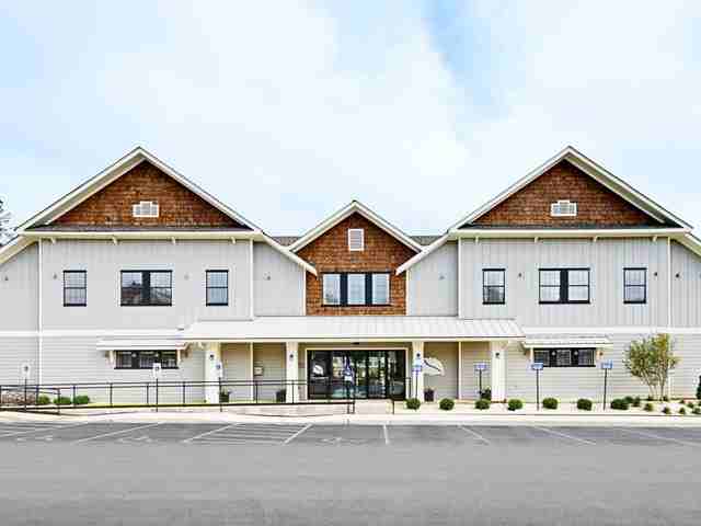 Aspen Heights - Fort Collins, CO- Student Living - Photo 2 of 9