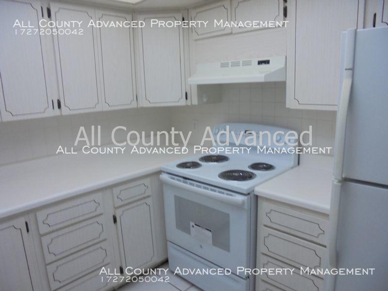 645 N Keene Rd - Photo 3 of 9
