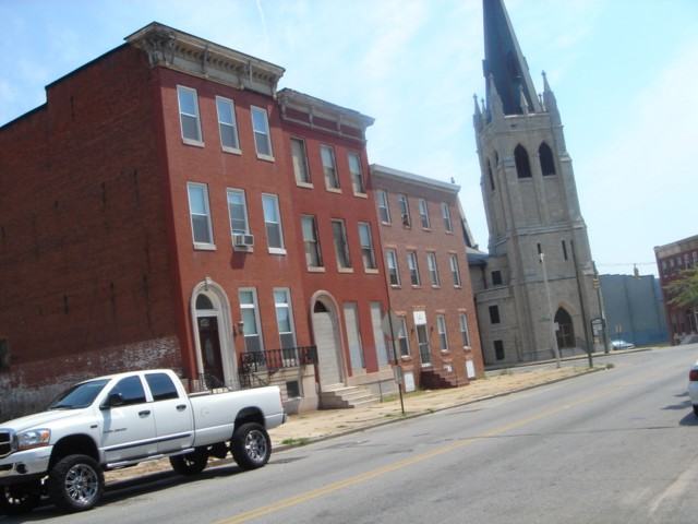 1012 W Lafayette Ave - Photo 7 of 8