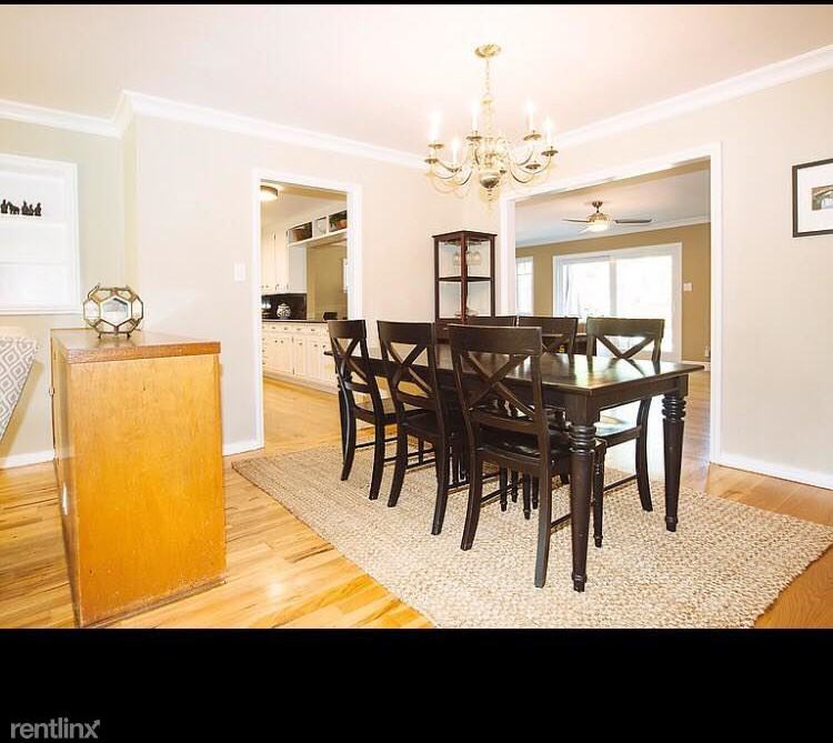 207 Poshard St - Photo 3 of 4
