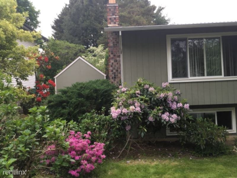 1951 SW Lillyben Ave - Photo 3 of 19