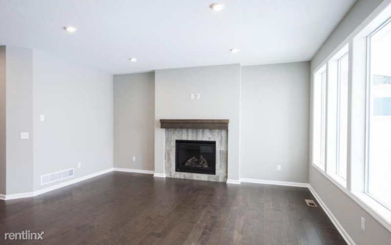 2381 Labeaux Ave NE - Photo 3 of 8