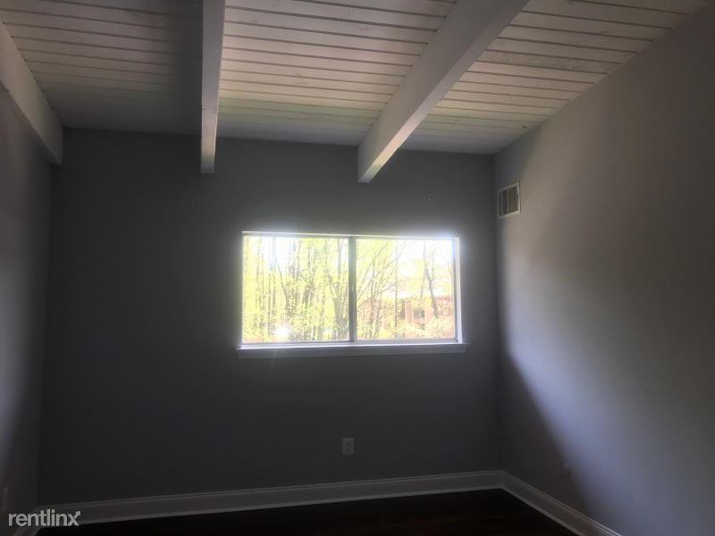 7603 Fontainebleau Dr - Photo 3 of 7