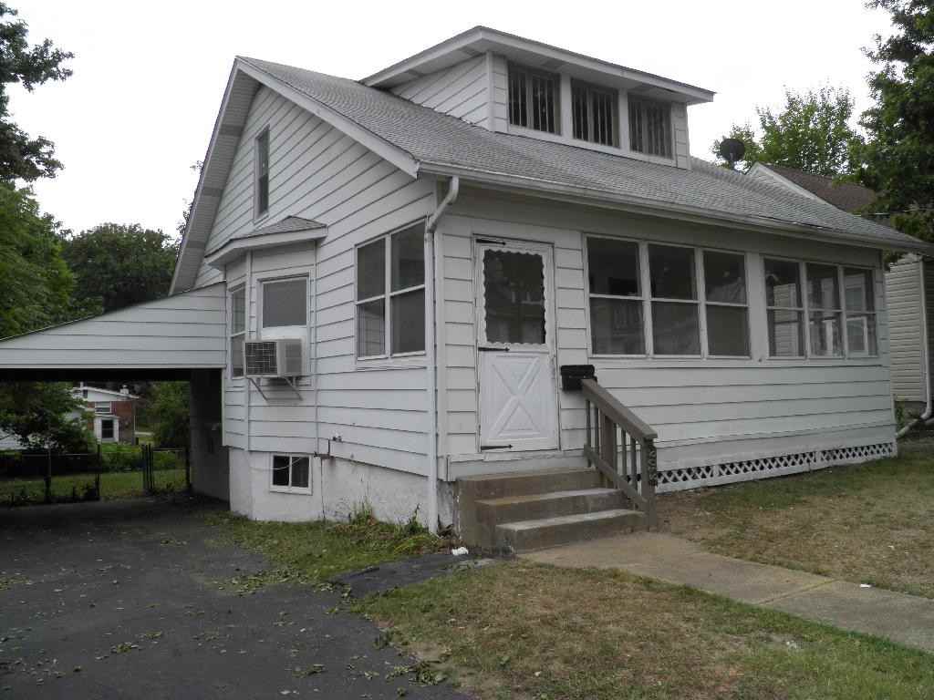 8306 Flora Ave - Photo 2 of 13