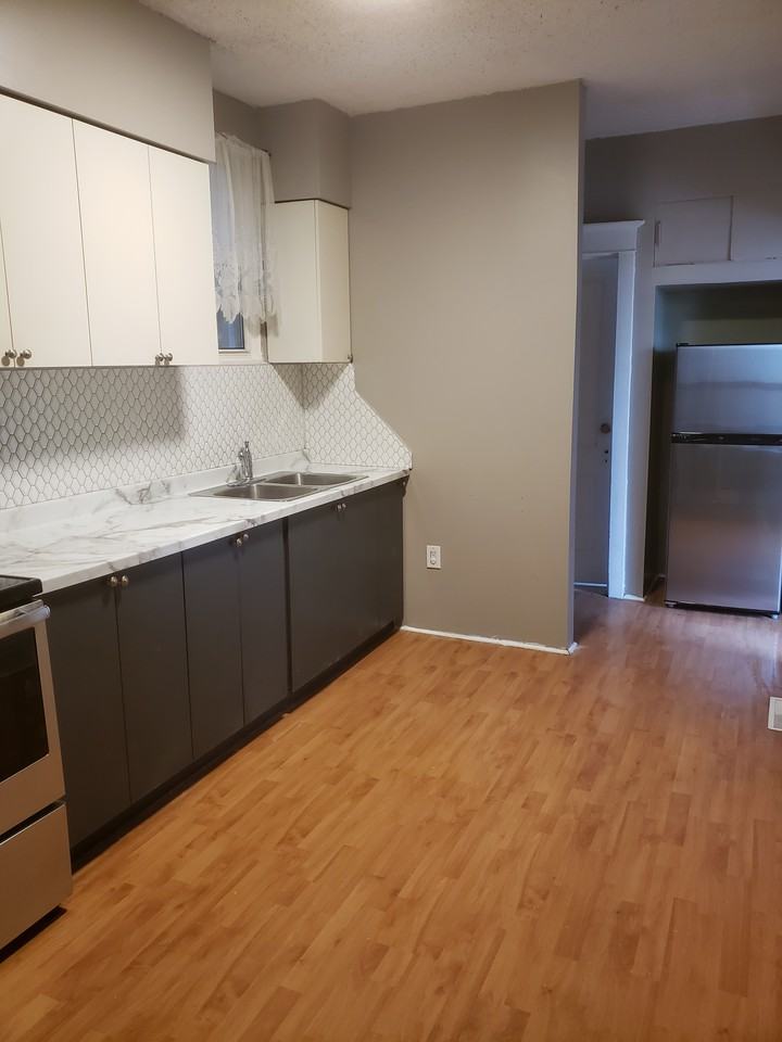 123 Barton Avenue #5 - Photo 2 of 15