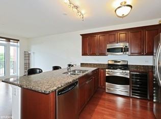 120 S Northwest Hwy #408 - Photo 3 of 10