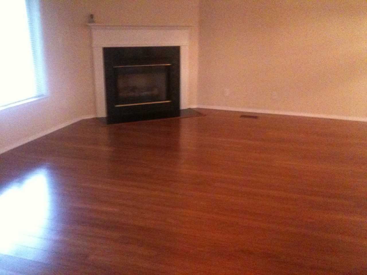 1712 Chambers St SE - Photo 3 of 12