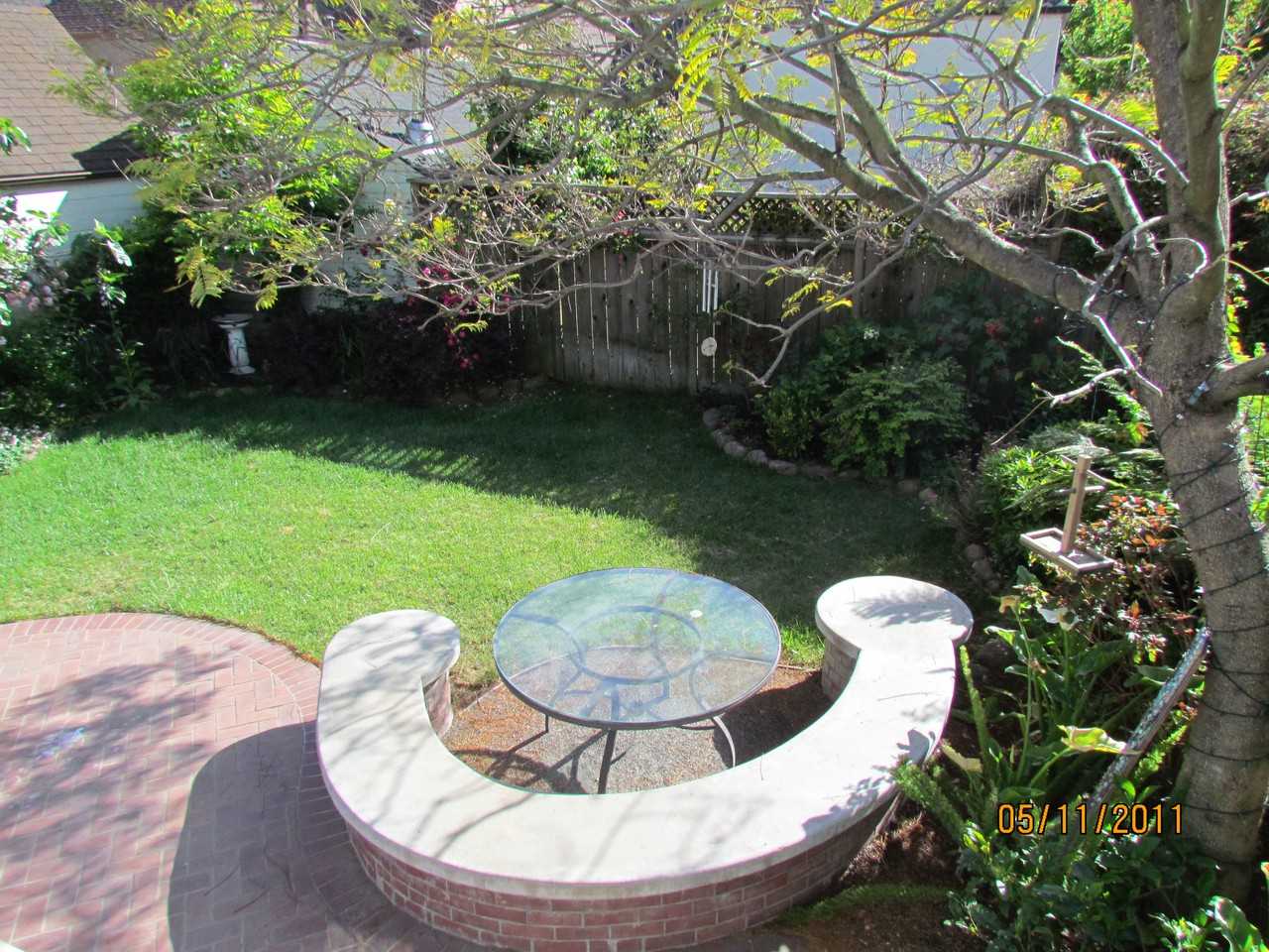 5827 Clover Dr - Photo 2 of 22