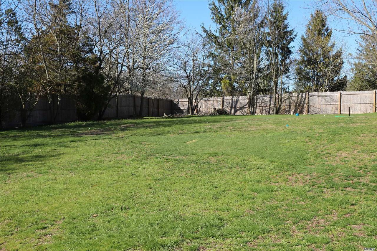 289 Old Town Rd - Photo 3 of 18