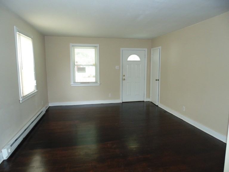 1807 Boston Ave - Photo 2 of 9