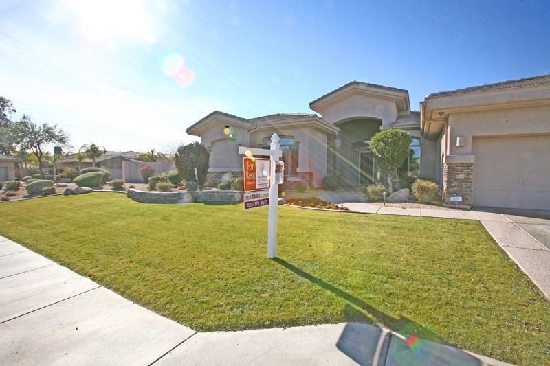 25402 N Moon Blossum Ln - Photo 2 of 46