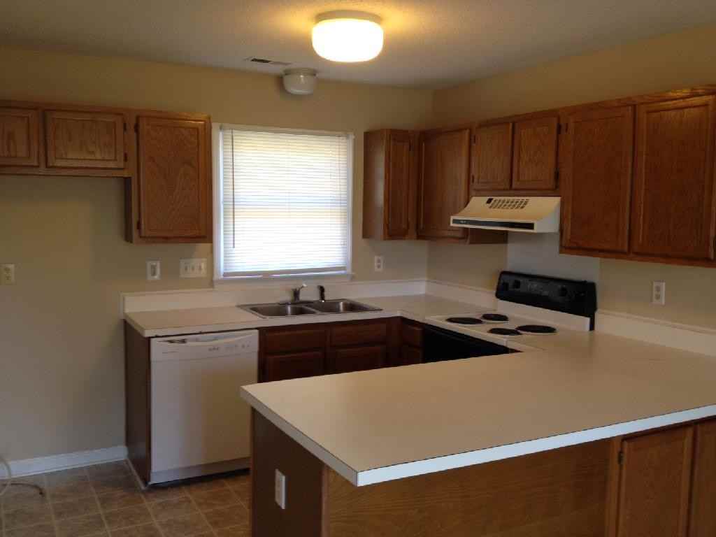 2807 York House Dr - Photo 2 of 6