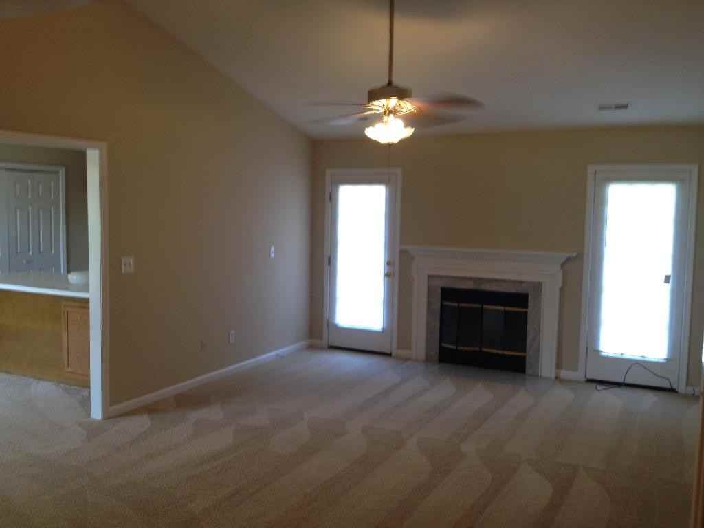 2807 York House Dr - Photo 3 of 6