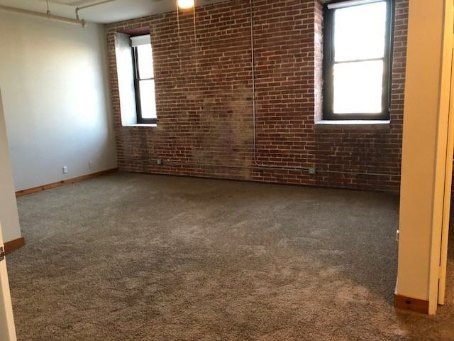213 Delaware Street #401