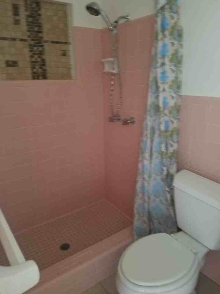 136 Lake Roy Dr #1 - Photo 2 of 7