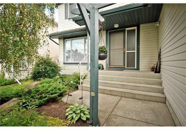 #24 Douglasdale Cres. SE - Photo 2 of 34