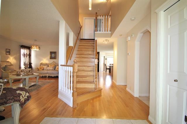 #24 Douglasdale Cres. SE - Photo 3 of 34