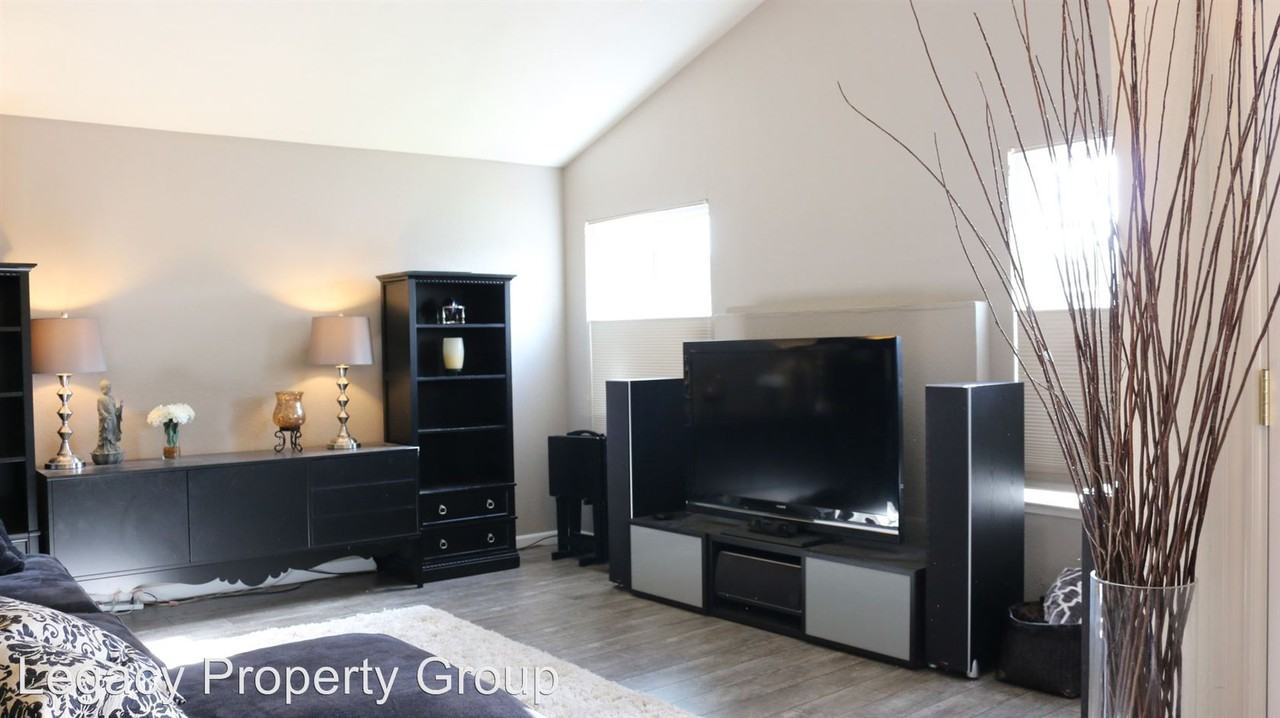 133 Sugar Maple Dr - Photo 2 of 26