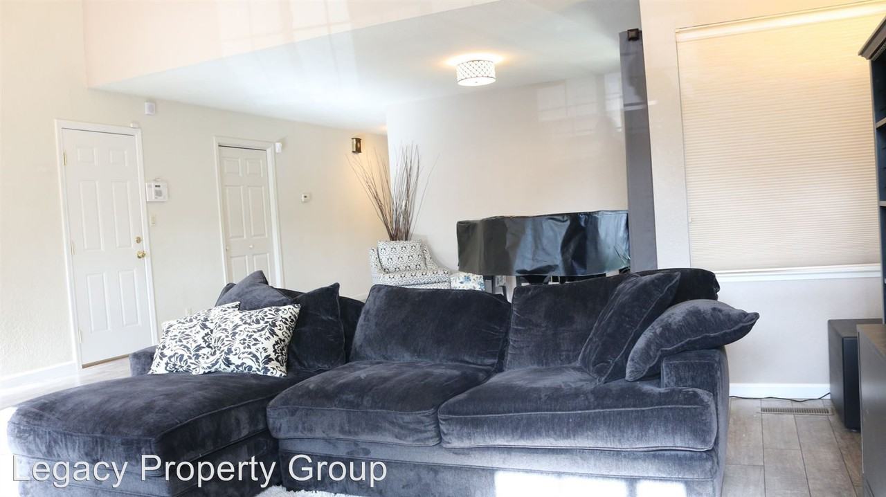 133 Sugar Maple Dr - Photo 3 of 26