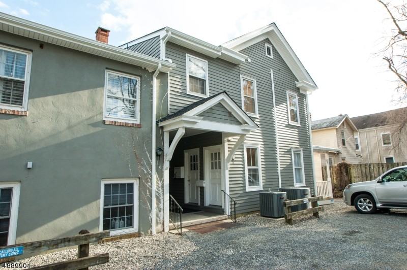 21 E Main St - Photo 2 of 23