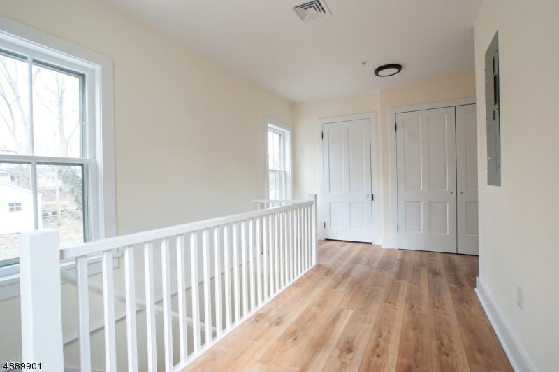 21 E Main St - Photo 3 of 23