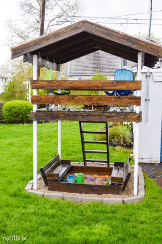 2085 Shawbury Ct W - Photo 2 of 33