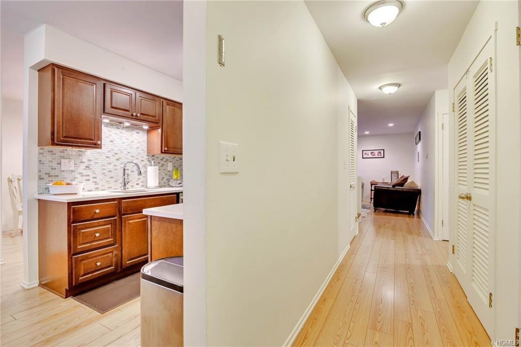 3 Redwood Dr - Photo 2 of 22