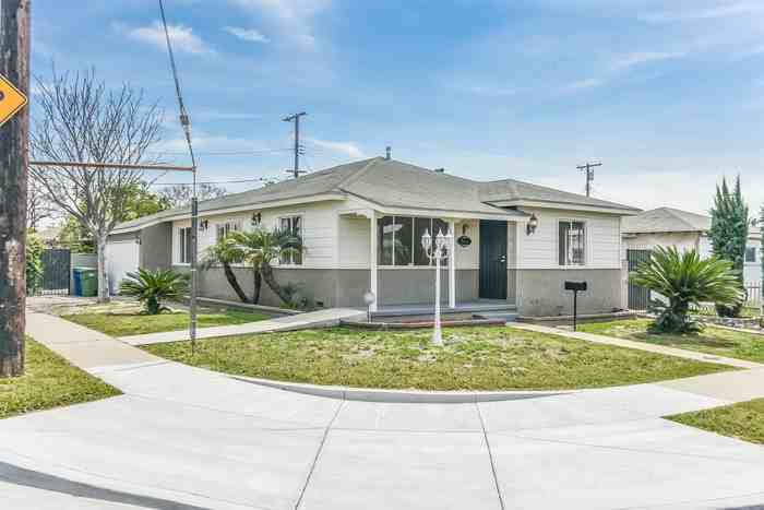 15402 S Tarrant Ave - Photo 2 of 19