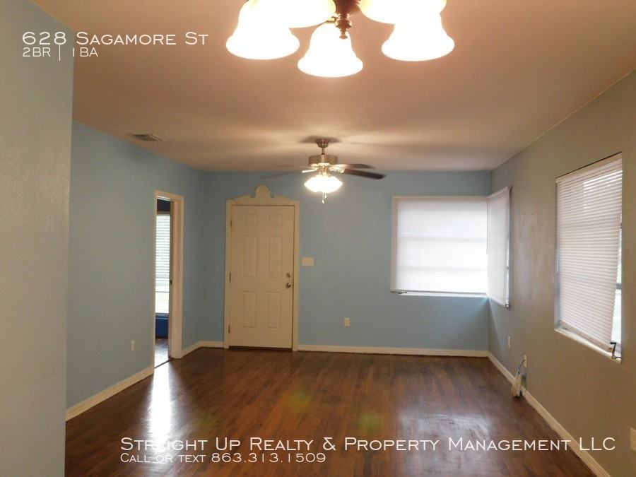 628 Sagamore St - Photo 3 of 14