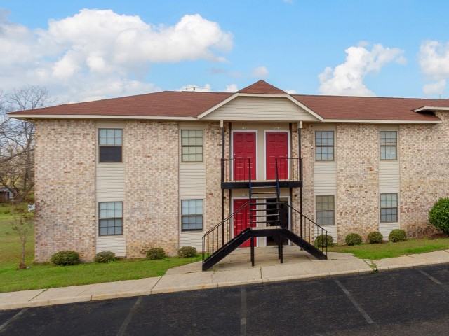 Bella Trace - Photo 2 of 6