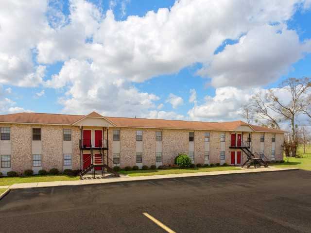 Bella Trace - Photo 3 of 6