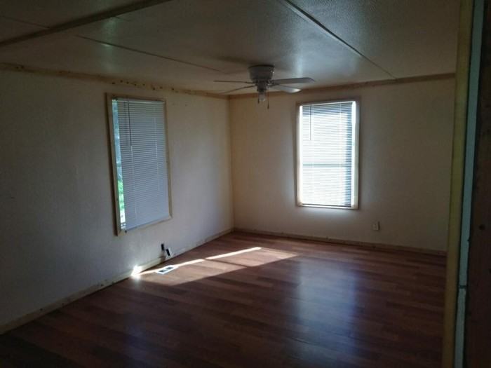 107 N Edgewood St - Photo 3 of 6