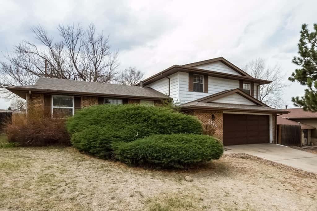 7385 Webster St - Photo 2 of 25