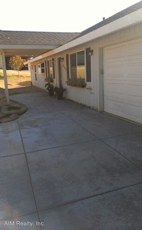 323 Uncle Joe's Ln - Photo 3 of 16