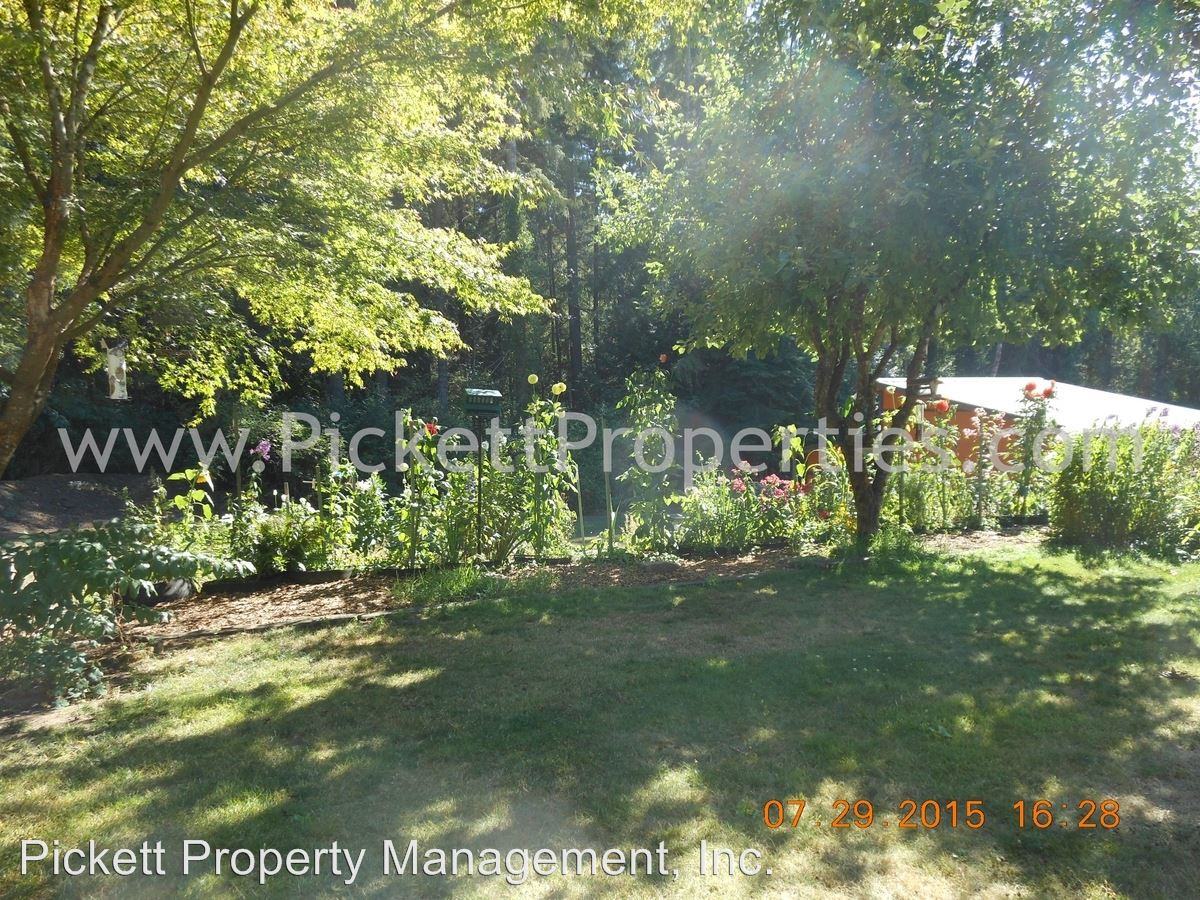 12880 Lake Shore Dr NW #B - Photo 2 of 9