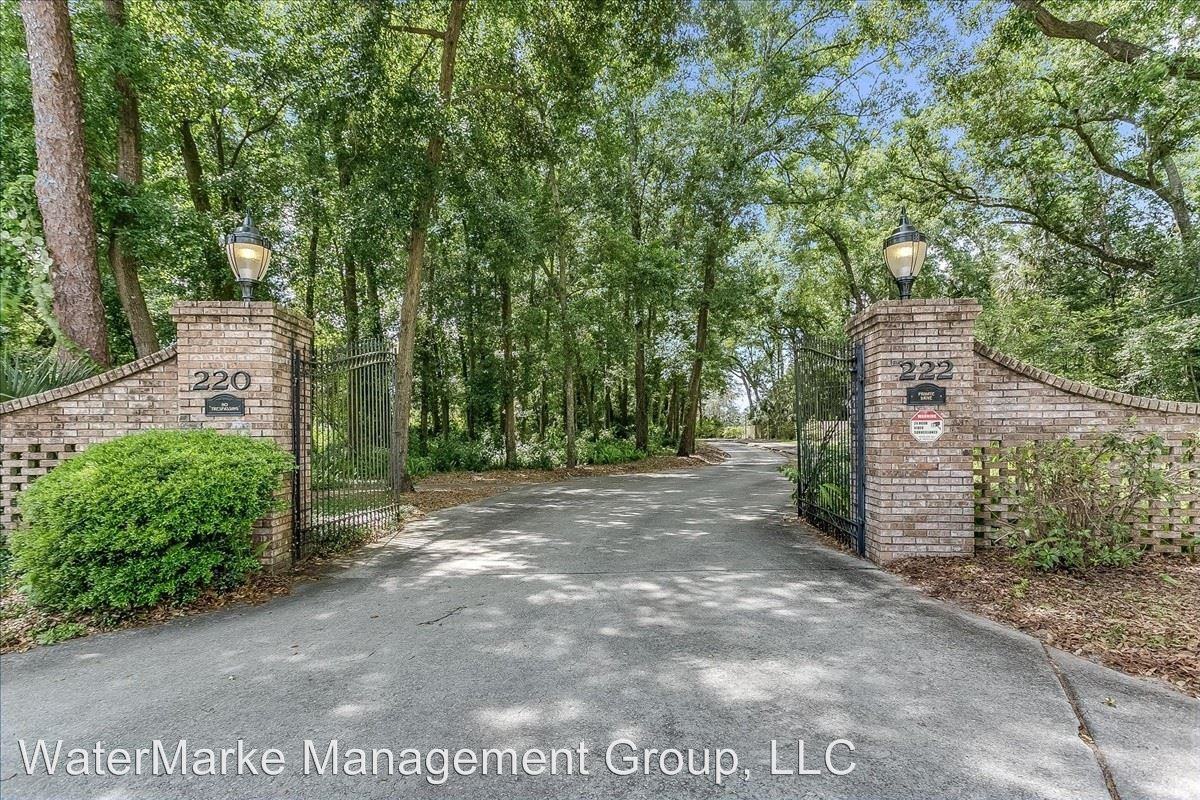 222 University Blvd N #3 - Photo 3 of 48