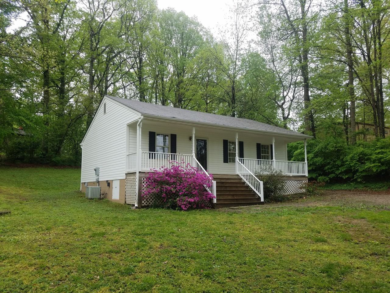 2012 Oneida Rd - Photo 2 of 12