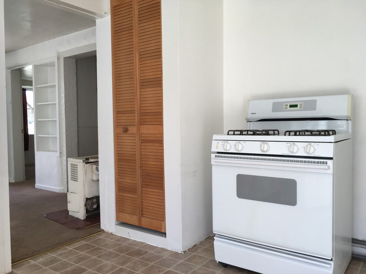 427 Dolan St - Photo 2 of 14