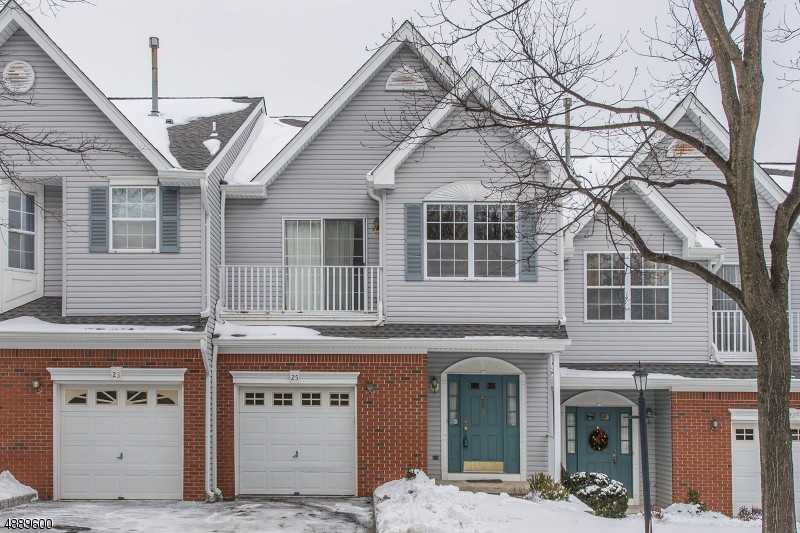 25 Buckingham Ct - Photo 3 of 22