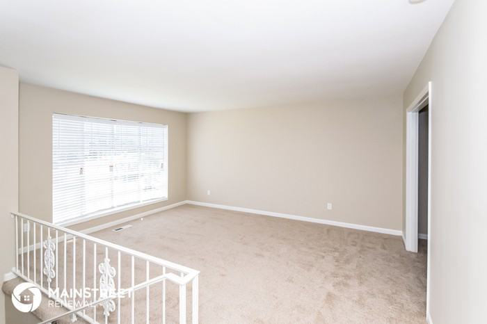 930 Chinchona Dr - Photo 3 of 16