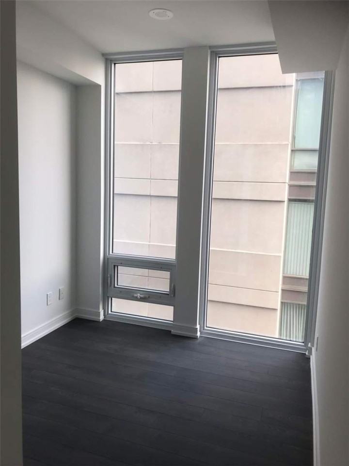 28 Wellesley Street East ##2205