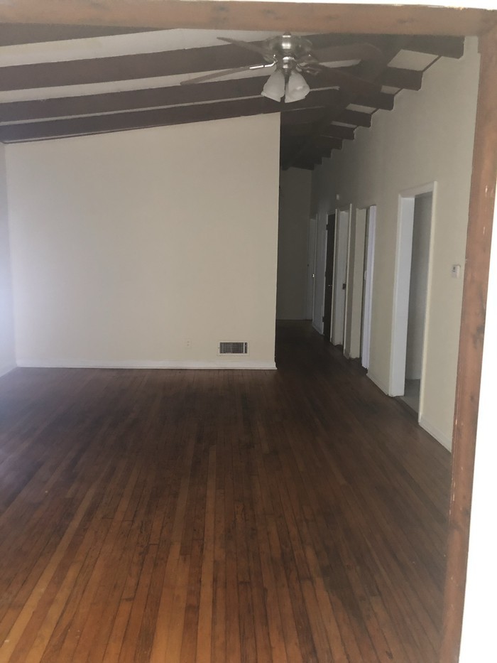 2956 Monterey Dr - Photo 2 of 17