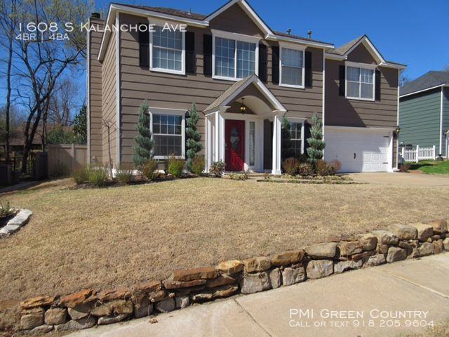 1608 S Kalanchoe Ave - Photo 2 of 22