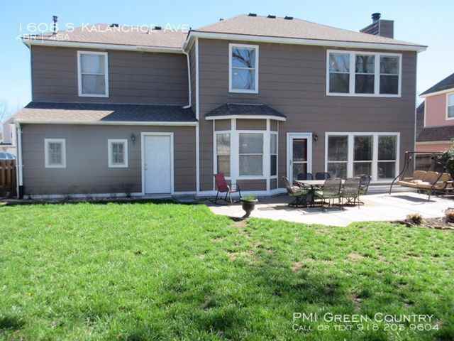 1608 S Kalanchoe Ave - Photo 3 of 22