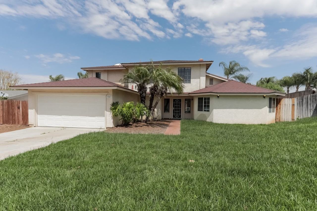 3047 Edwards Pl - Photo 2 of 22