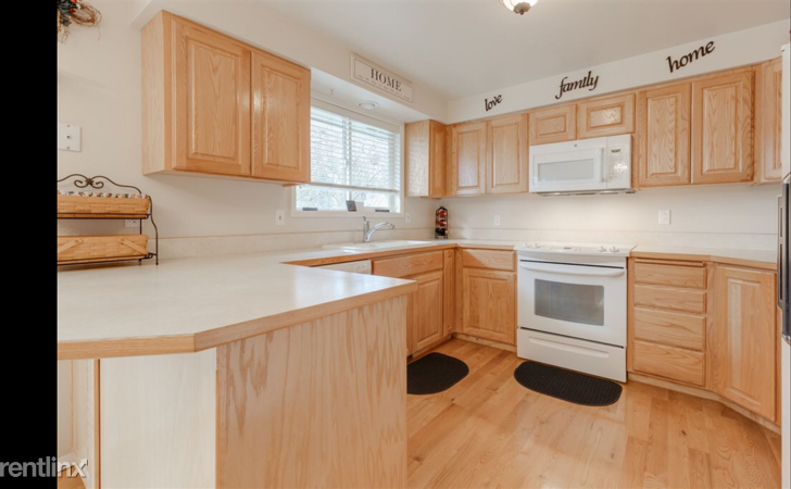 10515 N Humboldt Dr - Photo 2 of 18